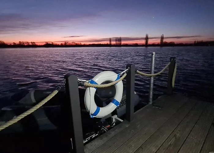 Wasserbungalow Merlin بوتيل